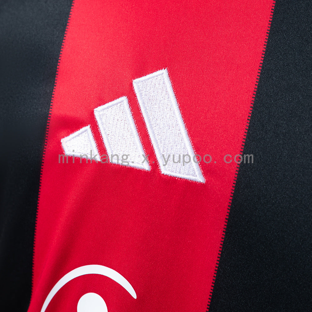 Frankfurt Home 25/26 Fan Version