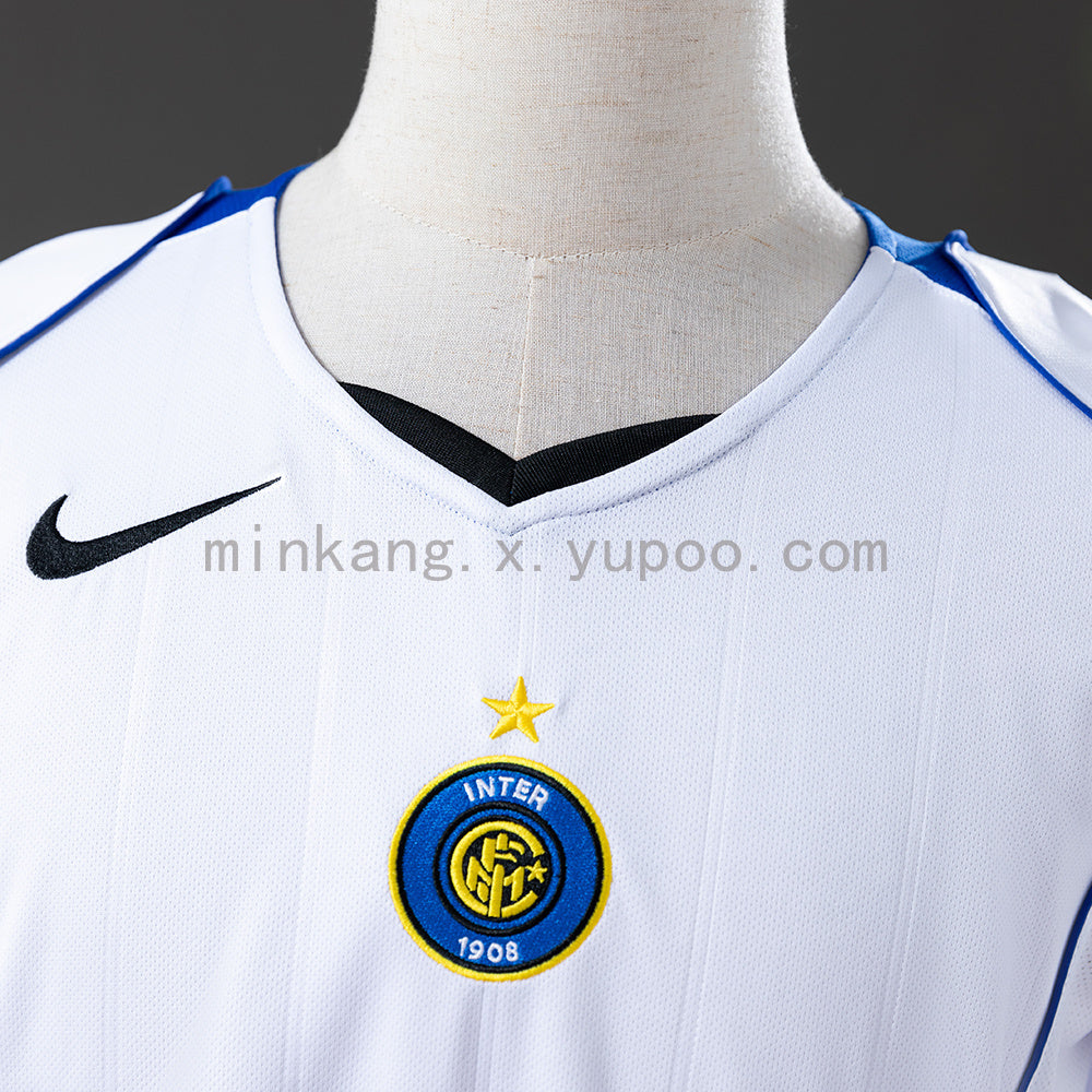 Internazionale Away 04/05 Retro