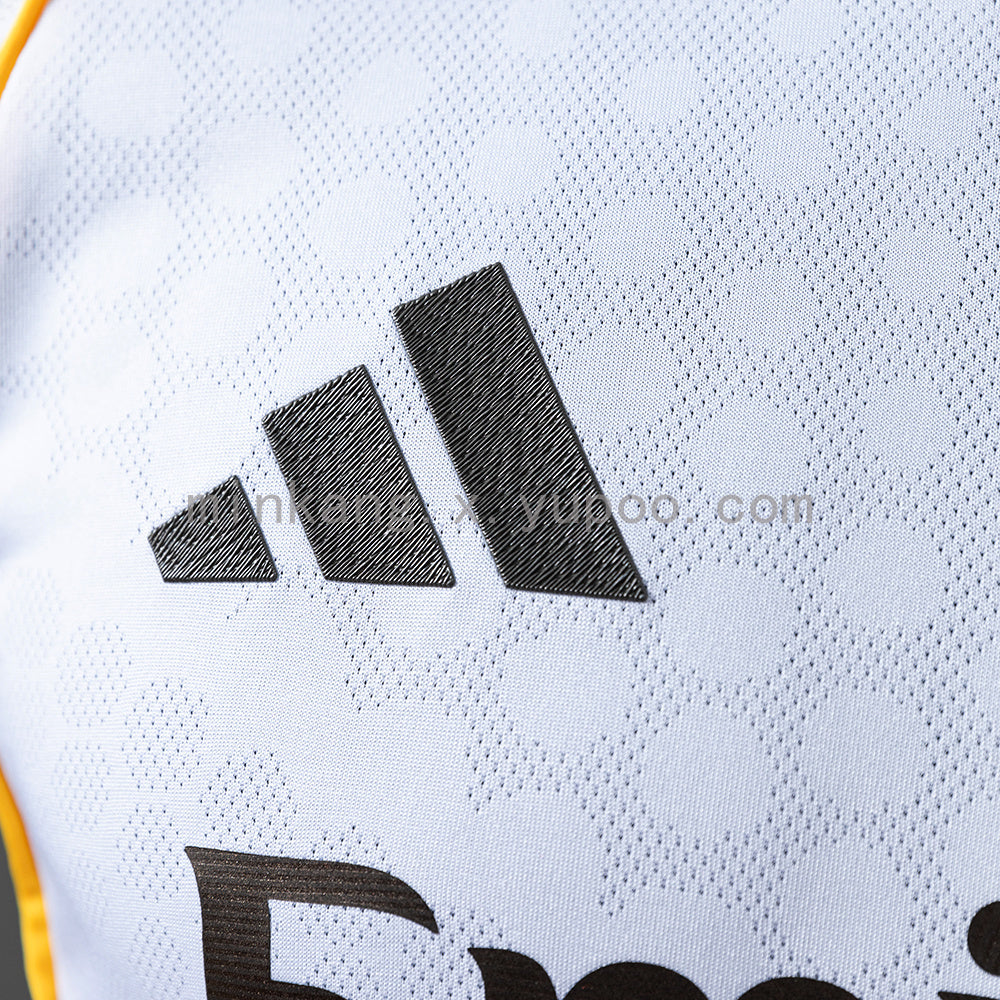 Real Madrid Home Kit 25/26 Player Version