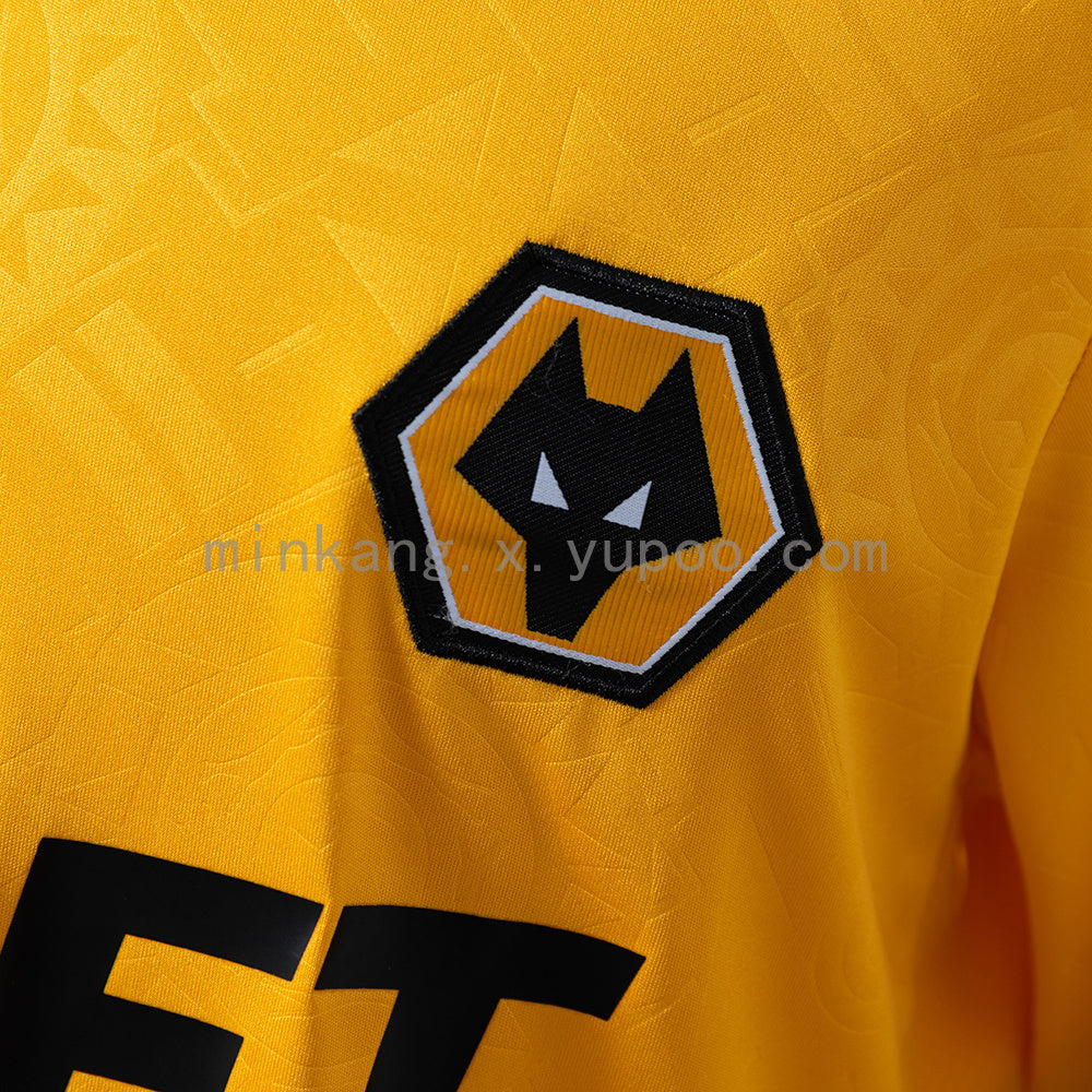 Wolves Home Kit 25/26 Fan Version