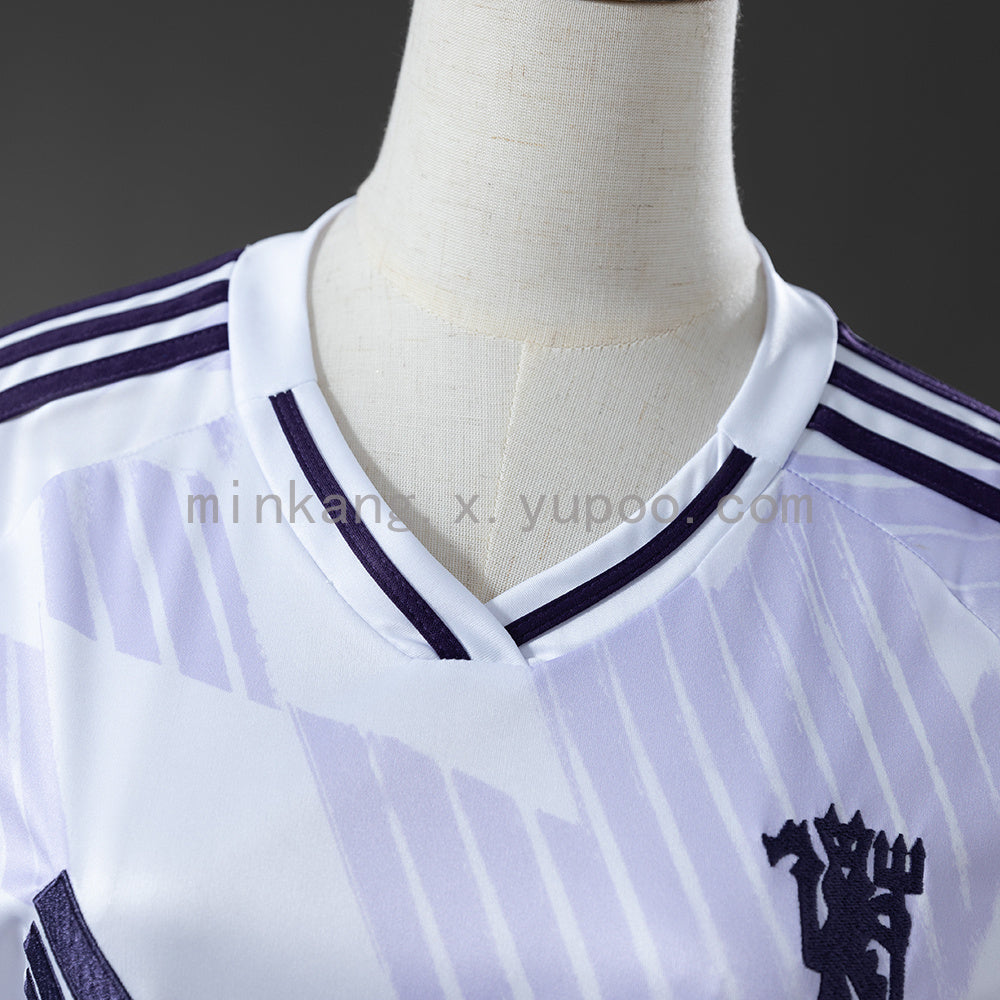 Manchester United Away Kit 25/26 Fan Version Female