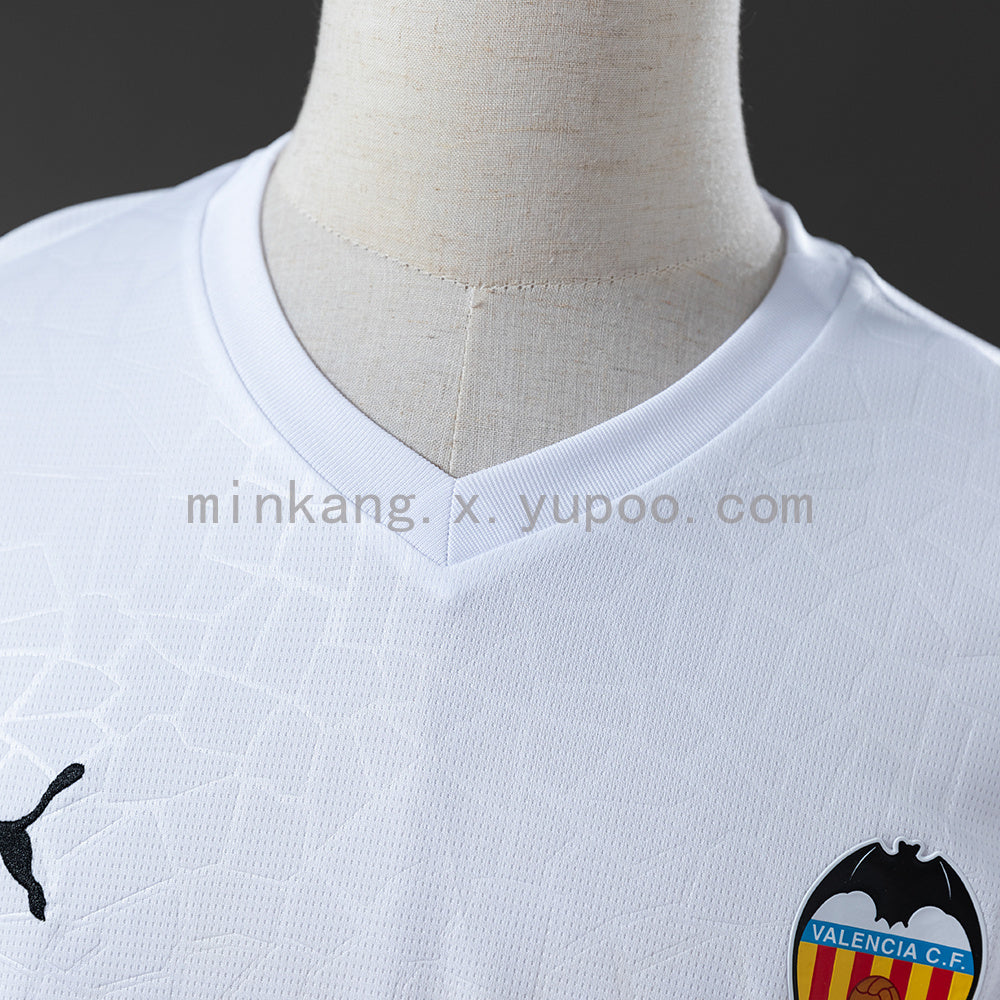 Valencia Home Kit 25/26 Fan Version