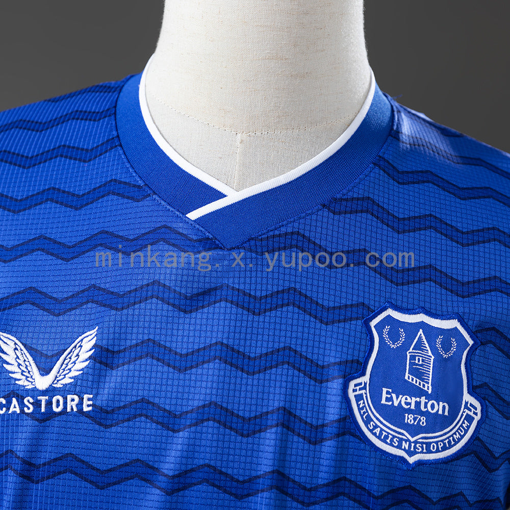 Everton Home Kit 25/26 Fan Version