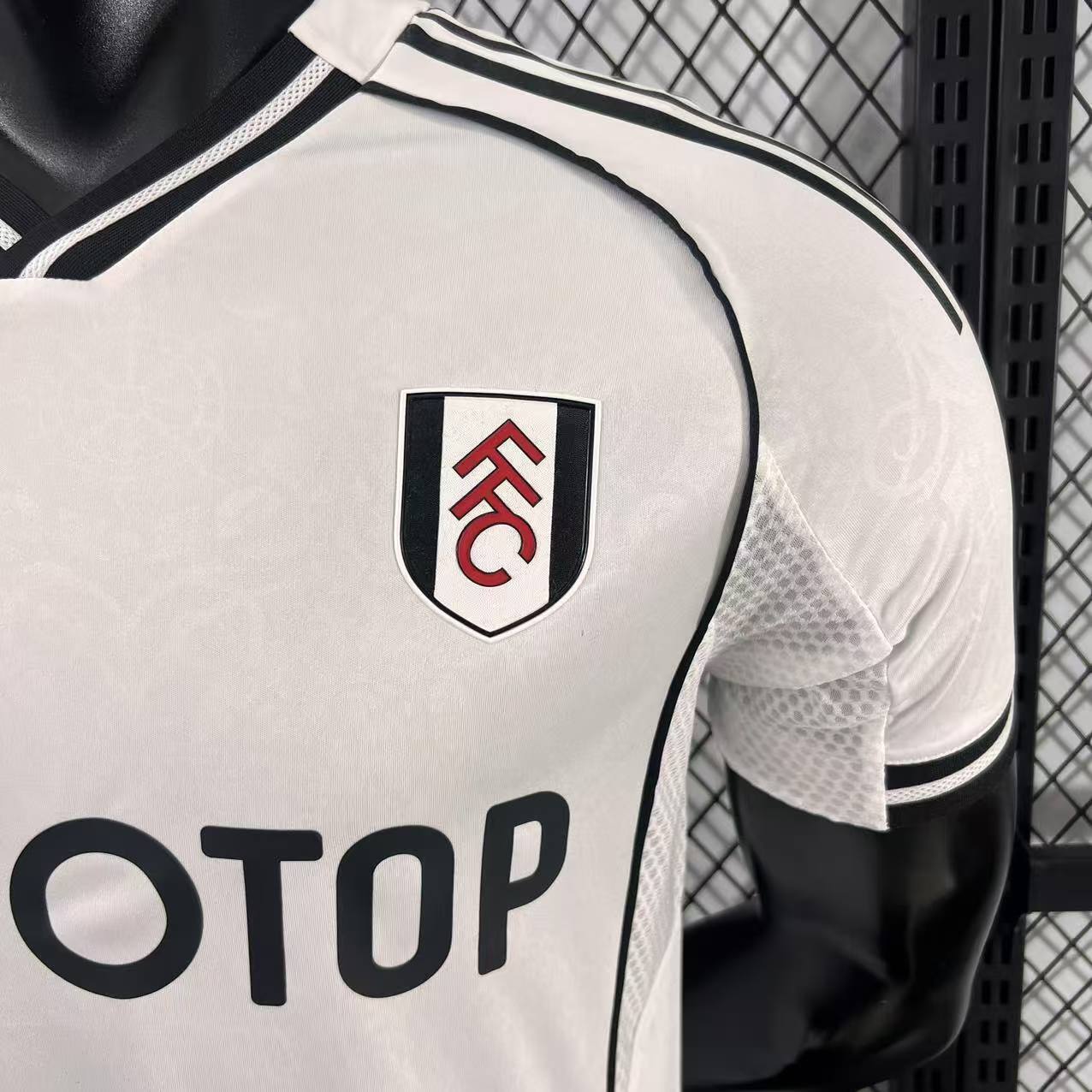 Fulham Home Kit 25/26 Player Version