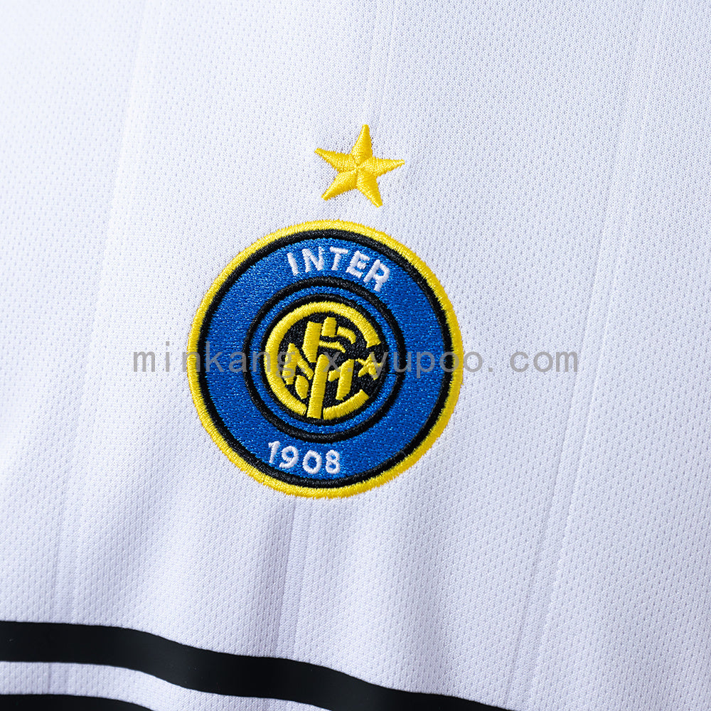 Internazionale Away 04/05 Retro
